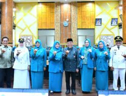 Ketua TP-PKK Kota Padang Lantik Ketua TP-PKK Kecamatan yang Baru