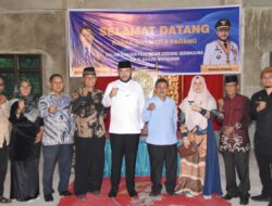 Wali Kota Padang Fadly Amran Resmikan GSG RW III Masjid Muhajirin Padang Besi