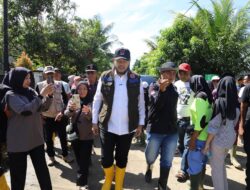 Wali Kota Padang Fadly Amran, Tinjau Pelaksanaan gotong royong Kelurahan Dadok Tunggul Hitam