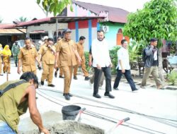 Wali Kota Padang Fadly Amran Tinjau Penataan Kawasan Permukiman Kumuh di Pasir Sebelah