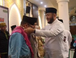 Lepas 386 CJH Kota Padang, Wako Fadly Amran: Doakan Padang Jadi Kota Maju dan Sejahtera