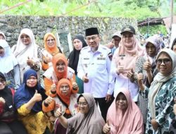 Pemko Padang Salurkan Bantuan untuk Korban Kebakaran di Batu Gadang